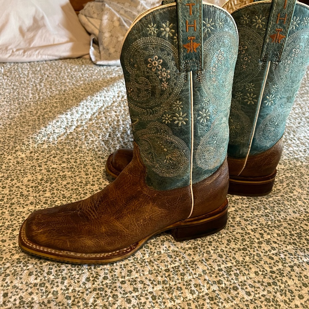 Women’s Tin Haul Boots • Size 11